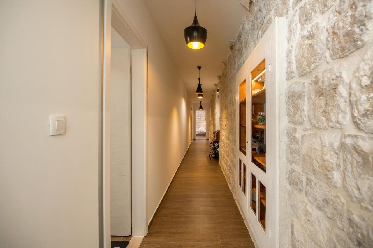 Vintage House Al Pozzo Aparthotel Hvar Town Exterior photo