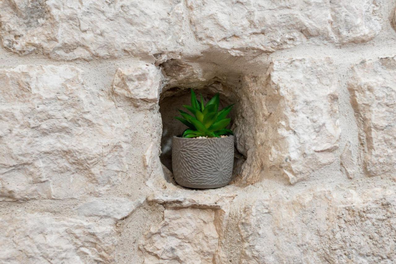 Vintage House Al Pozzo Aparthotel Hvar Town Exterior photo
