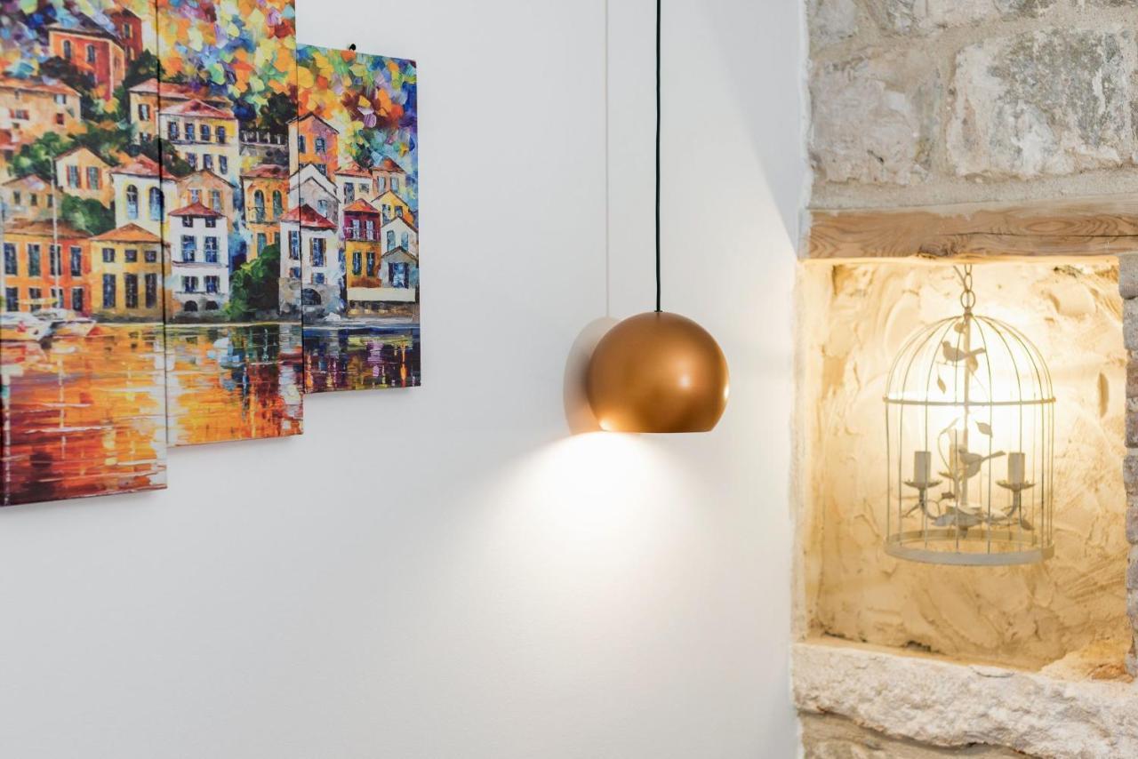 Vintage House Al Pozzo Aparthotel Hvar Town Exterior photo